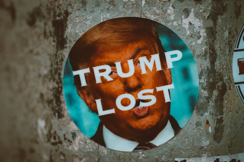 Billionaire Sues Trump Crypto Firm Over $45M Investment blue and white round plate